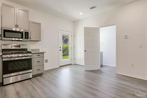 4508 Limit St, Milton, FL 32583 photo 6