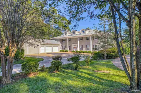 5040 Roland Rd, Pace, FL 32571