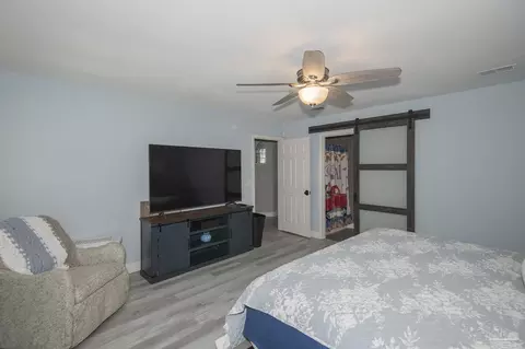 Bedroom - 4651 Ridge Pointe Dr, Pace, FL 32571 photo 6 of 8