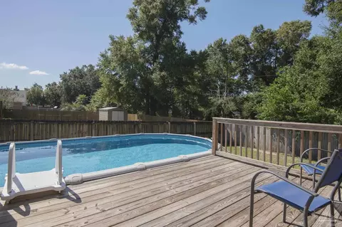 Exterior - 4651 Ridge Pointe Dr, Pace, FL 32571 photo 7 of 8