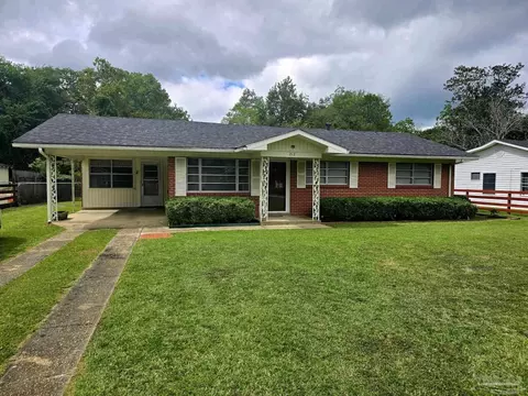 212 11th Ave, Atmore, AL 36502