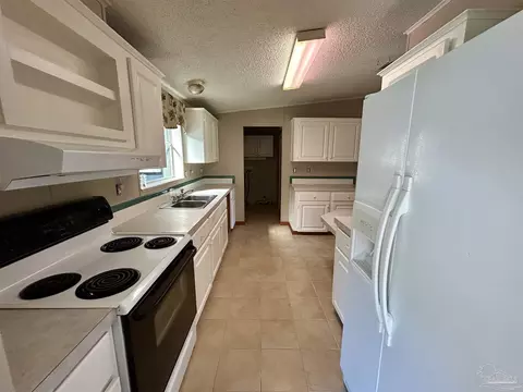 9065 Alton Ct, Milton, FL 32583 photo 4