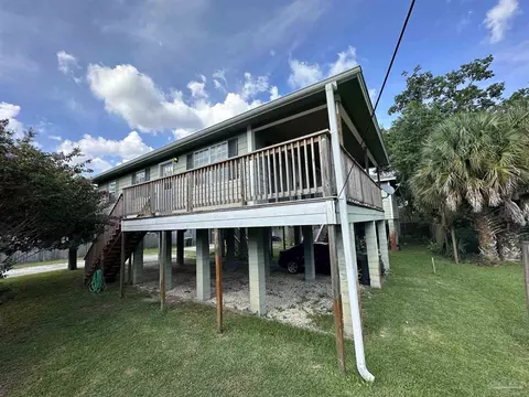 524 S 2nd St Apt A B Back #A, B & BACK, Pensacola, FL 32507
