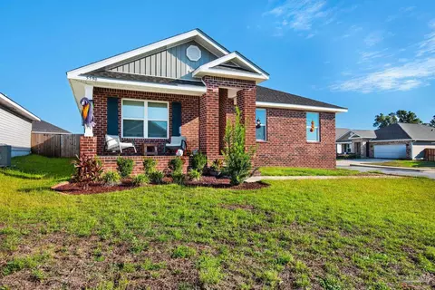5590 Galahad Trl, Milton, FL 32583