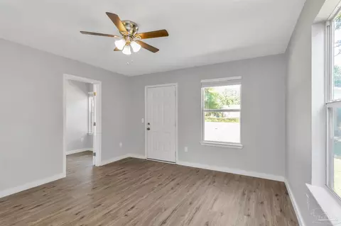 Living - 4304 W Avenida De Golf, Pace, FL 32571 photo 8 of 8