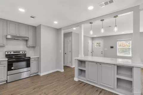 Entry Way - 4304 W Avenida De Golf, Pace, FL 32571 photo 1 of 1