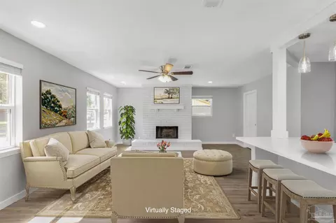 Living - 4304 W Avenida De Golf, Pace, FL 32571 photo 3 of 8