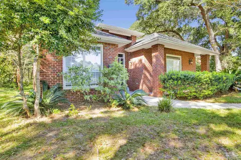 6021 Moors Oaks Dr, Milton, FL 32583