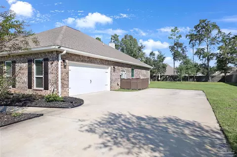 Exterior - 2708 Gemstone Cir, Pace, FL 32571 photo 10 of 11