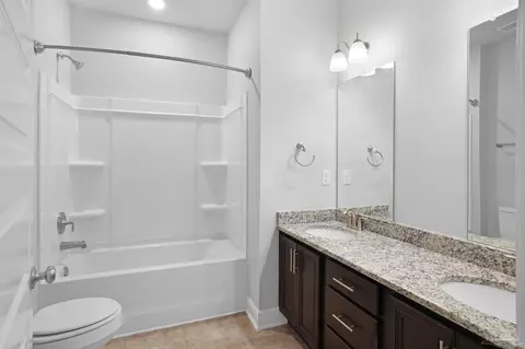 Bath - 2708 Gemstone Cir, Pace, FL 32571 photo 4 of 4
