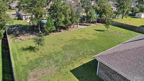 Exterior - 2708 Gemstone Cir, Pace, FL 32571 photo 8 of 11