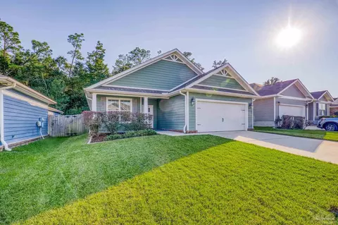 5753 Blackhorse Cir, Pensacola, FL 32526