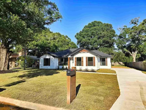 6130 Forest Pines Dr, Pensacola, FL 32526