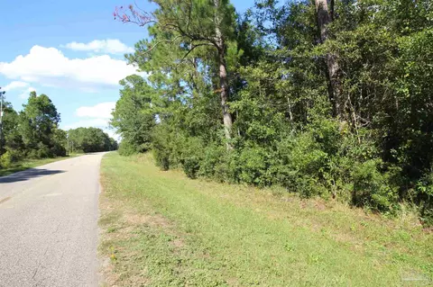 3424 Robinson Point Rd, Milton, FL 32583