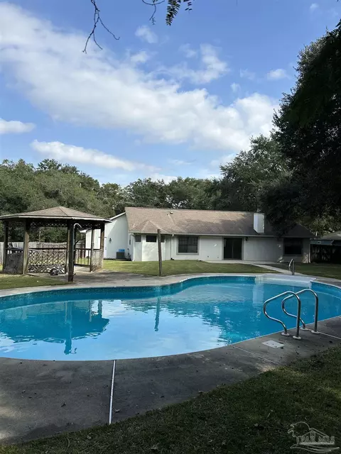 11689 Wakefield Dr, Pensacola, FL 32514