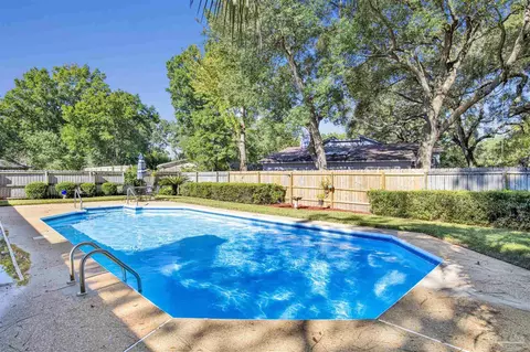 4485 Whisper Ct, Pensacola, FL 32504