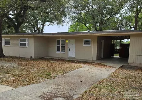 5 Huntington Dr, Pensacola, FL 32506