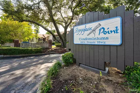 2201 Scenic Hwy #M1, Pensacola, FL 32503