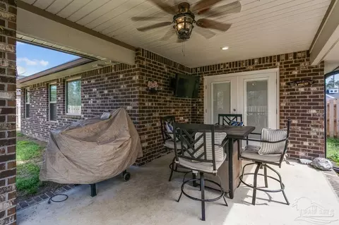 Exterior - 5714 Dunridge Dr, Pace, FL 32571 photo 5 of 9
