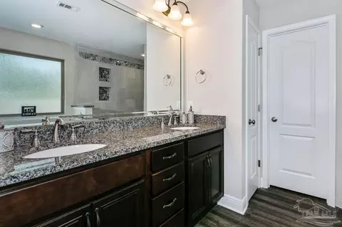 Bath - 5714 Dunridge Dr, Pace, FL 32571 photo 2 of 5