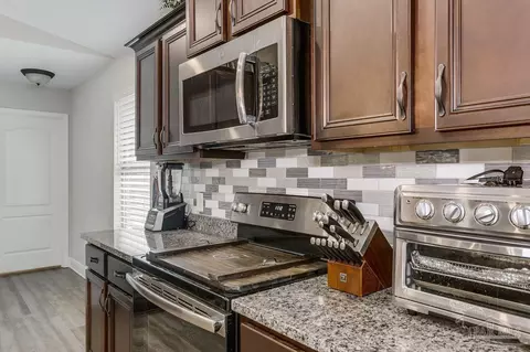 Kitchen - 5714 Dunridge Dr, Pace, FL 32571 photo 3 of 5