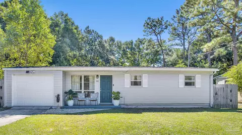 913 Medford Ave, Pensacola, FL 32505