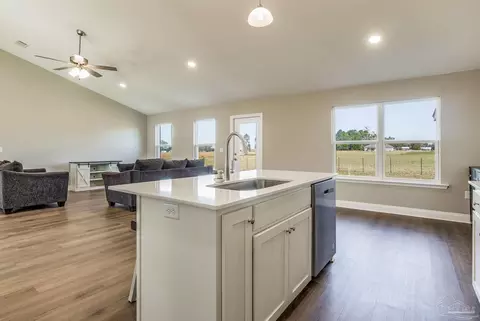 2304 Trudy Ln, Jay, FL 32565 photo 5