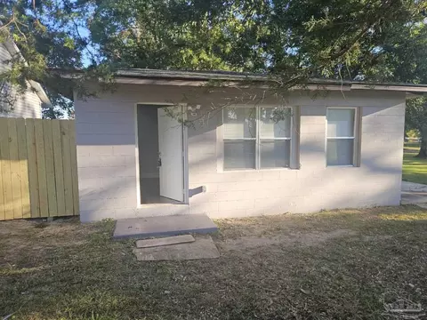 1806 W Brainerd St, Pensacola, FL 32501