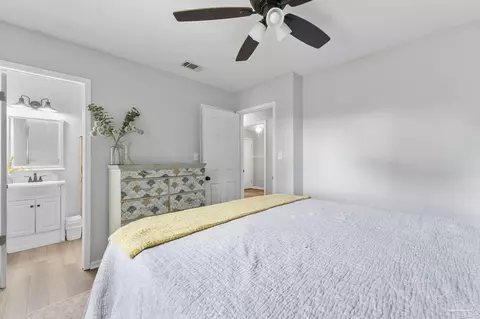 Bedroom - 5134 Cora St, Milton, FL 32570 photo 3 of 6