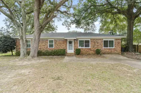 5134 Cora St, Milton, FL 32570