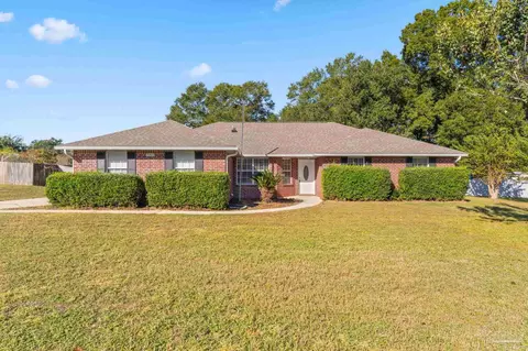 5461 Woodsman Dr, Pace, FL 32571