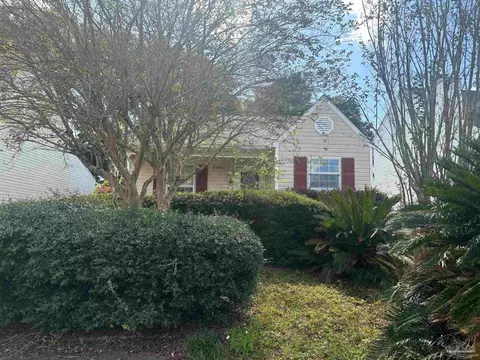 7041 Weatherwood Dr, Pensacola, FL 32506