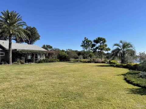 890 S F St, Pensacola, FL 32502