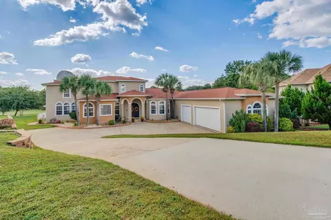 5724 Tamarack Dr, Pace, FL 32571