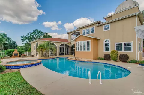 5724 Tamarack Dr, Pace, FL 32571 photo 2