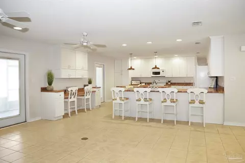 4454 Lyons Pl, Holt, FL 32564 photo 14