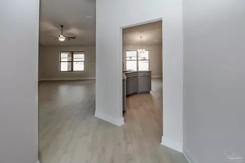 6209 Pineapple Dr, Milton, FL 32570 photo 6