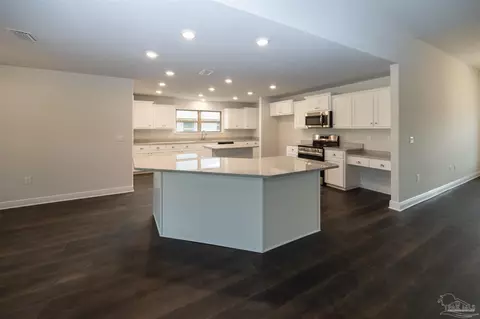 Kitchen - 6197 Pineapple Dr, Milton, FL 32570 photo 1 of 5