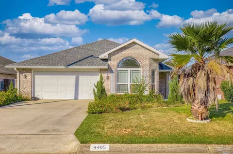 4465 Fiske St, Pace, FL 32571
