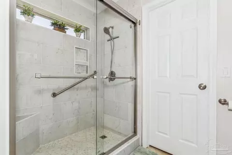 Bath - 4813 Makenna Cir, Pace, FL 32571 photo 2 of 3