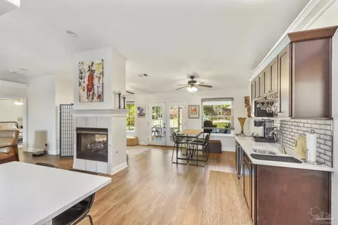 4228 Lancaster Gate Dr, Pace, FL 32571 photo 9