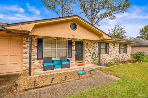 703 Carondelay Dr, Pensacola, FL 32506