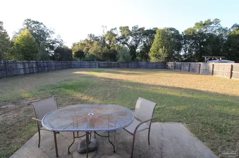 Exterior - 5501 Riviera Dr, Milton, FL 32583 photo 7 of 9