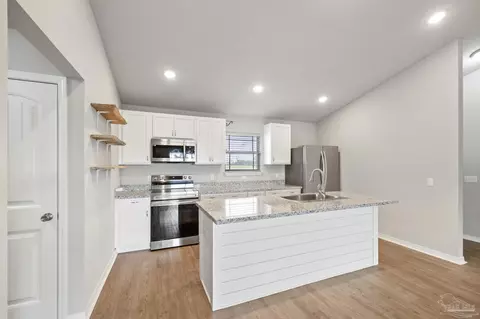 Kitchen - 3517 Godwin Rd, Jay, FL 32565 photo 6 of 6