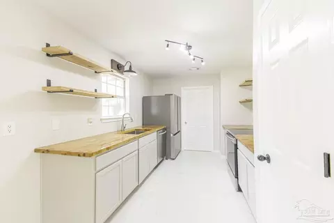 Kitchen - 7464 Johnson Rd, Milton, FL 32583 photo 1 of 2