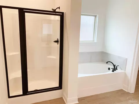 Bath - 5368 Adeline Cir 10-a #10-A ( ), Pace, FL 32571 photo 2 of 4