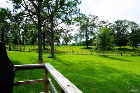 4684 Settle Rd, Molino, FL 32577 photo 9