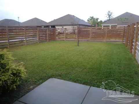 Exterior - 4149 Upper Walk Ln, Milton, FL 32583 photo 6 of 11