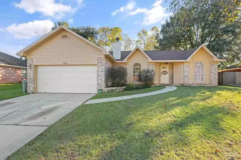 703 Meadowview Ln, Pensacola, FL 32514