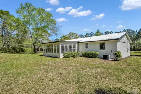 Exterior - 8700 Hwy 97 A, Mcdavid, FL 32568 photo 3 of 9